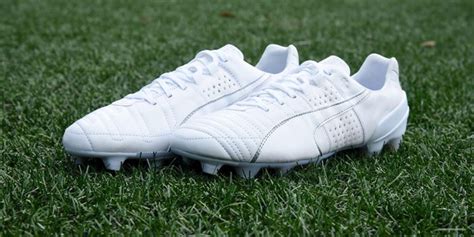 Witte voetbalschoenen (11) 